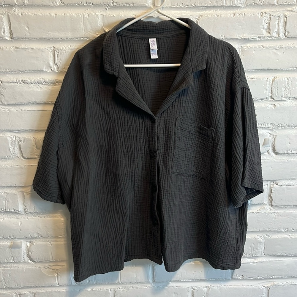 Gray waffle button up blouse